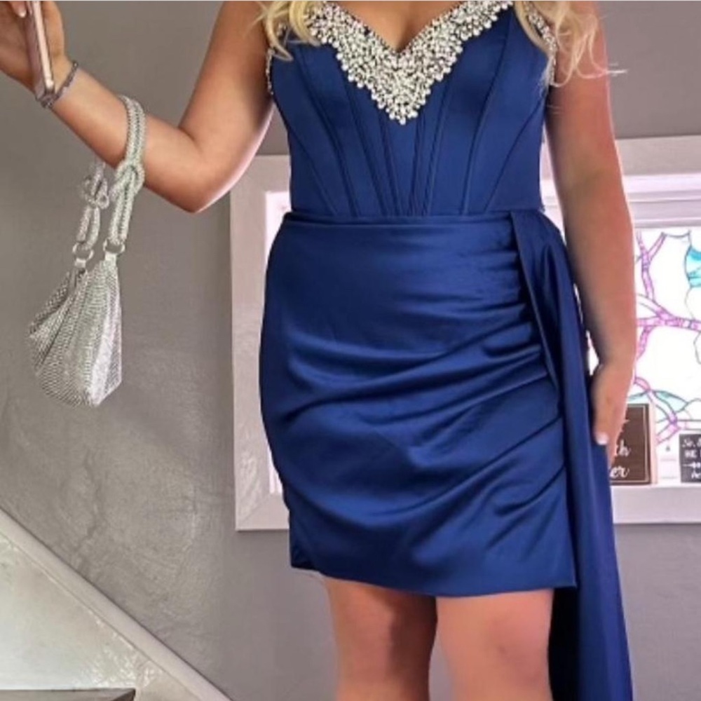 Beautiful blue prom dress.